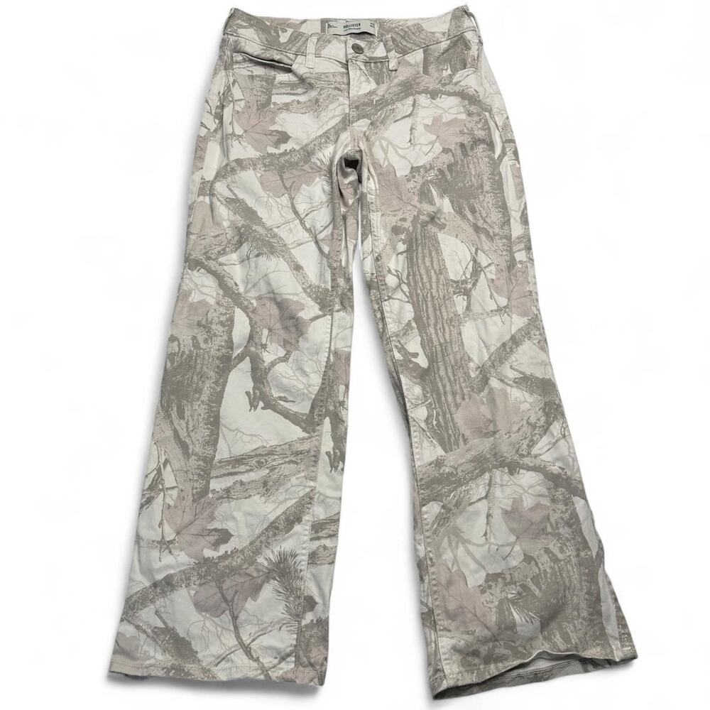 Hollister Co. low rise baggy camo jeans flared size 0 Waist 25 tree branches
